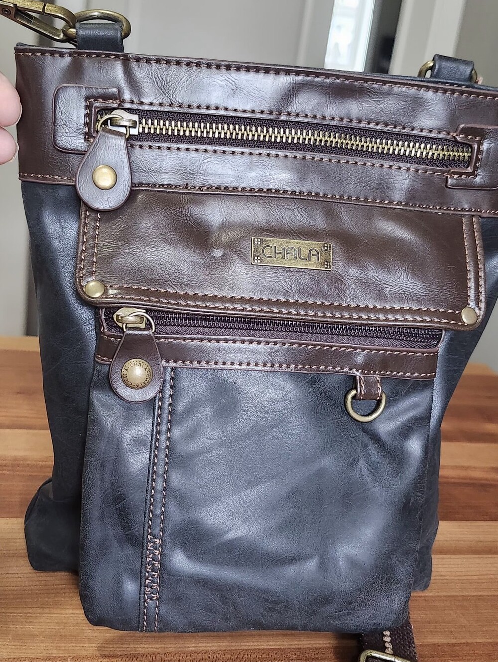 NWOT, 3-1 Chala Gray and Brown Faux Leather-Trim Messenger Crossbody.